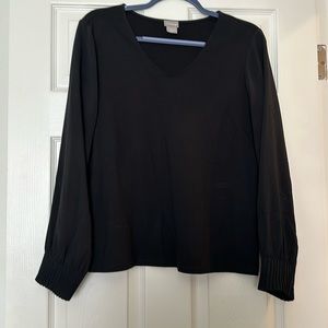 Chicos size 1 medium v-neck, ruffle sleeve, modest, black shirt, cotton/chiffon
